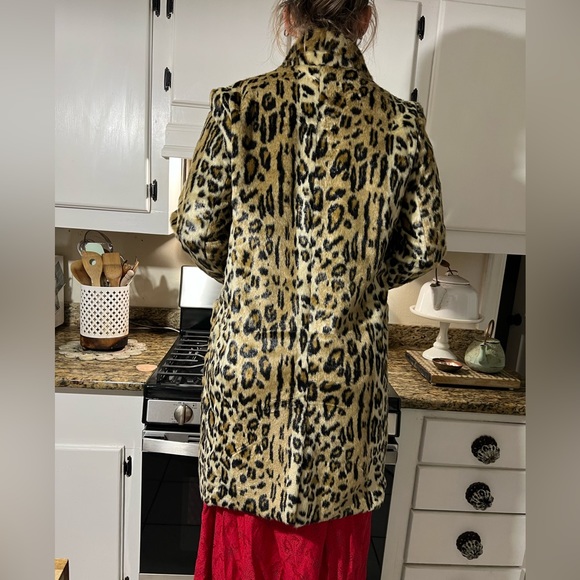 Halcyon faux fur coat size M🖤🖤🖤 - Picture 4 of 12